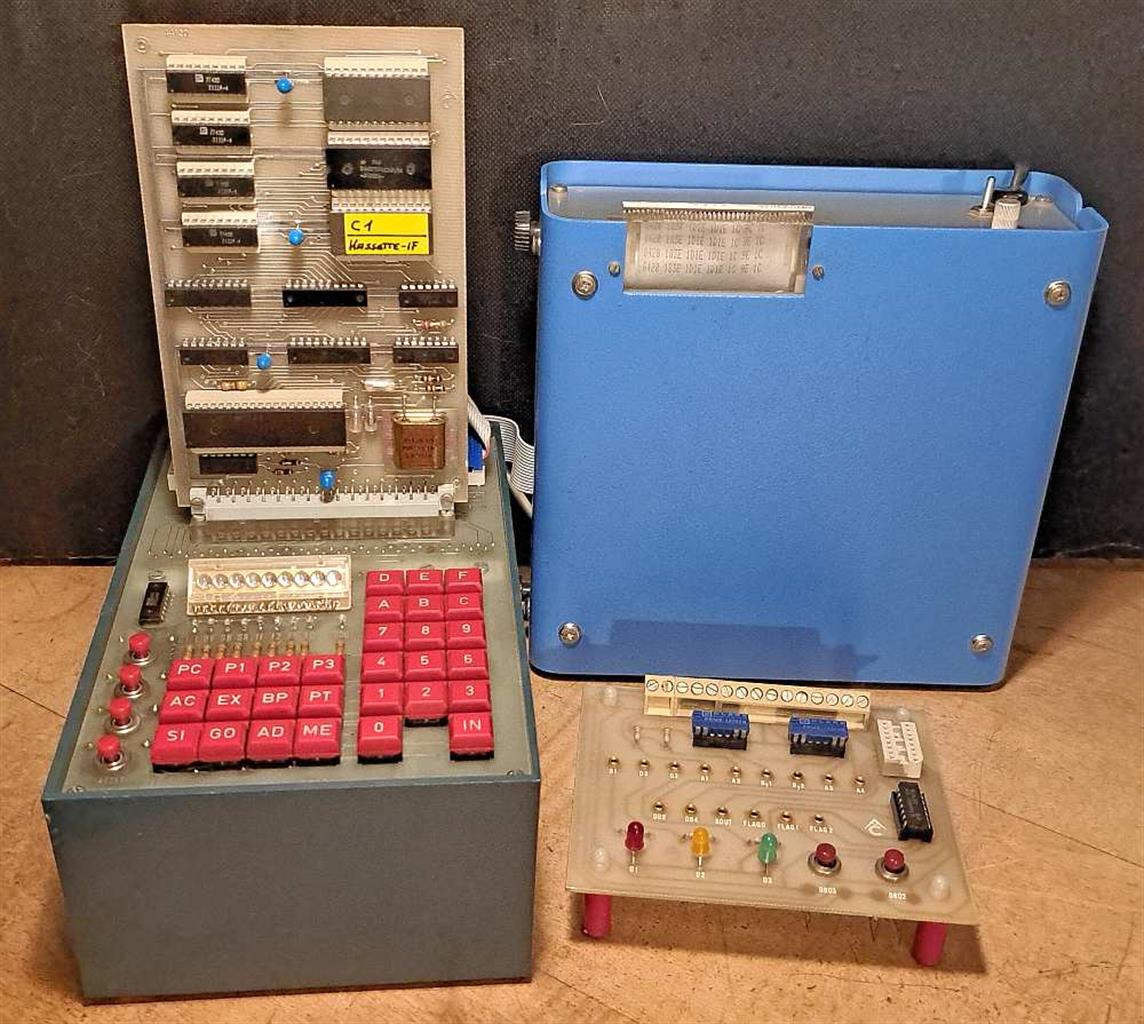 Das Mikroprozessor Labor mit Drucker und I/O Print